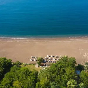 Eden And Beach Resort